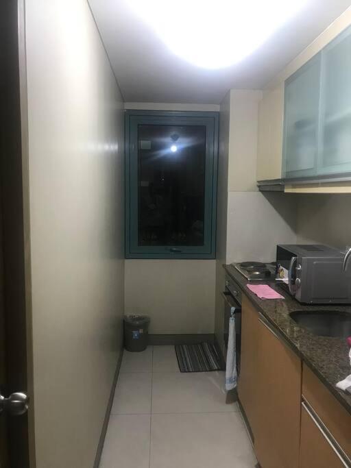 Lovely 2 Bed Room Condo Infront Of Naia Terminal 3 Manila Exterior foto