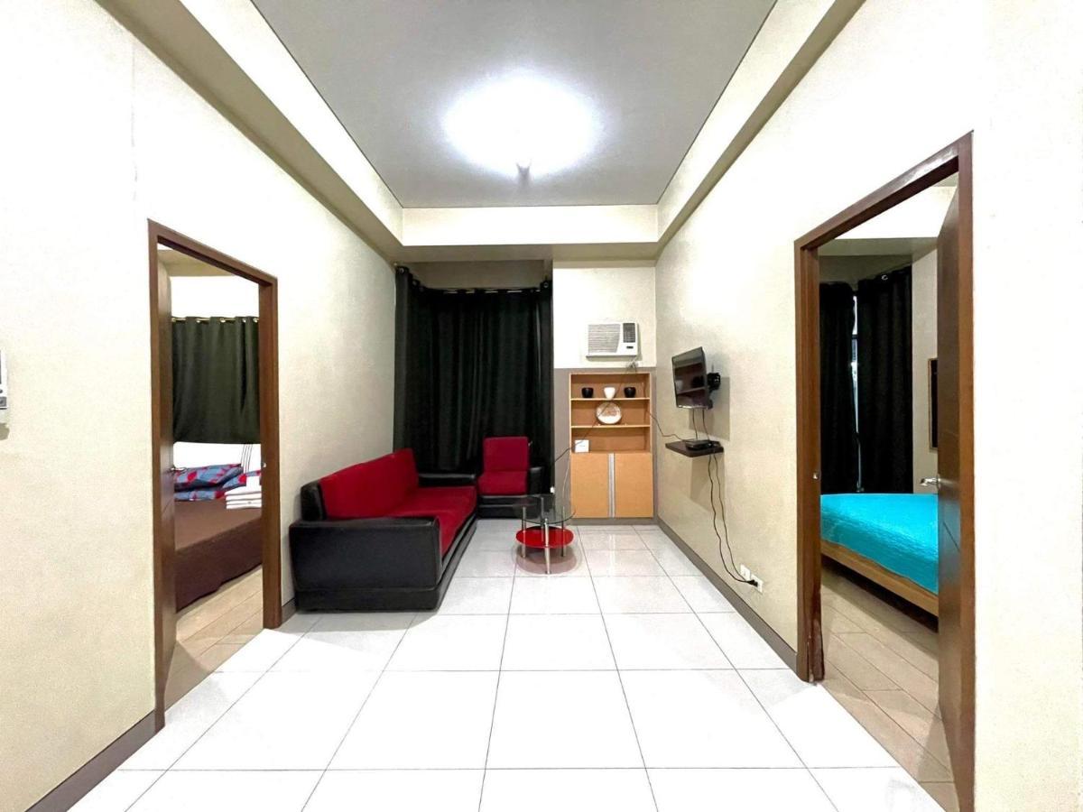 Lovely 2 Bed Room Condo Infront Of Naia Terminal 3 Manila Exterior foto